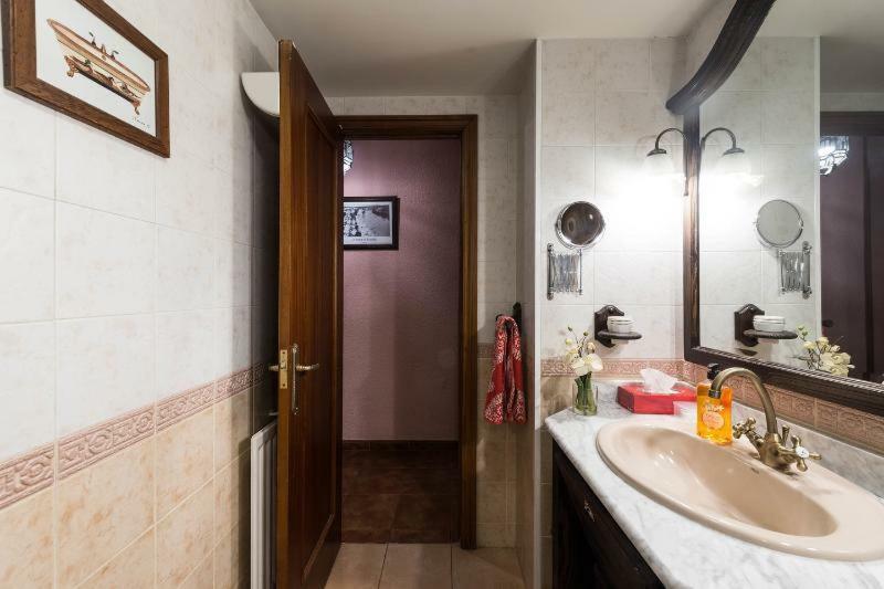 Vivienda Familiar Con Jardin Junto A Ifema Apartment มาดริด ภายนอก รูปภาพ